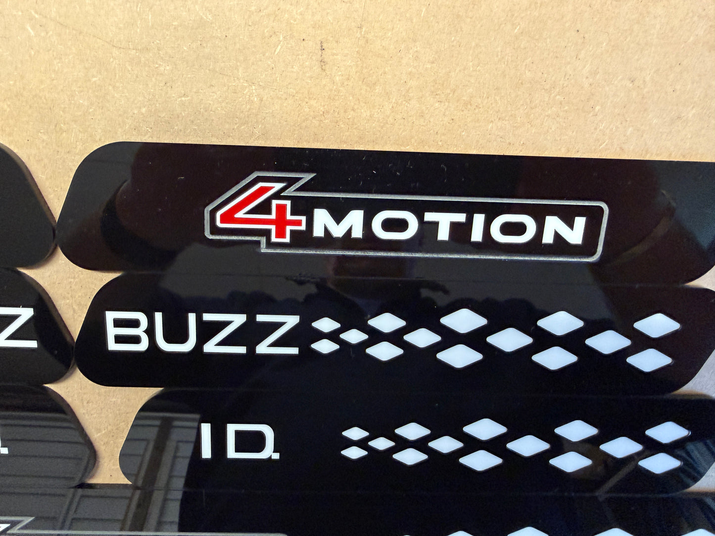 ID Buzz Cargo  4 Motion panel Set