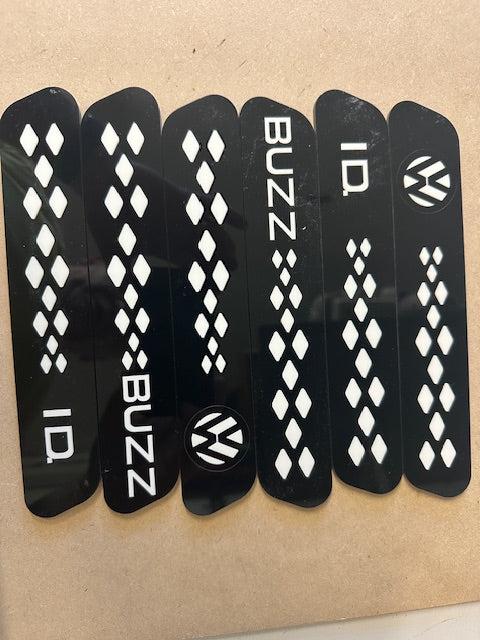 ID Buzz Cargo  D pillar vent badge set Matt Black Frame 6 panel set TXT Logo